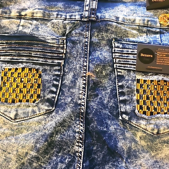 NWT Benava Butt Lifting Jean Shorts Acid Wash Stretchy Size 20 - Picture 15 of 16